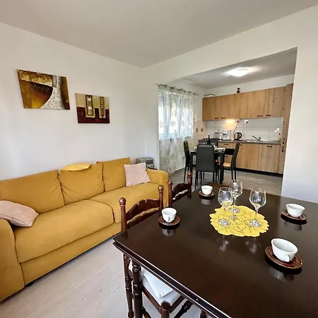 Loki Apartment *