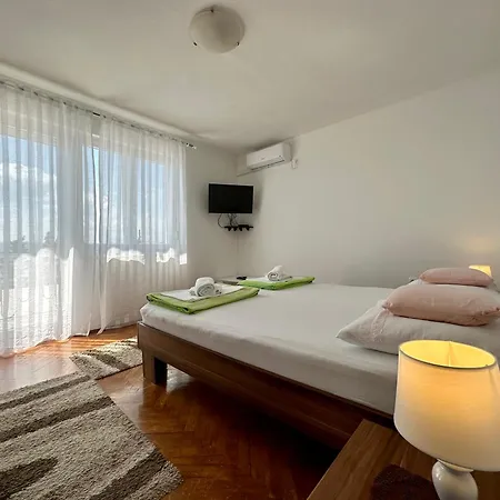 Loki Apartment